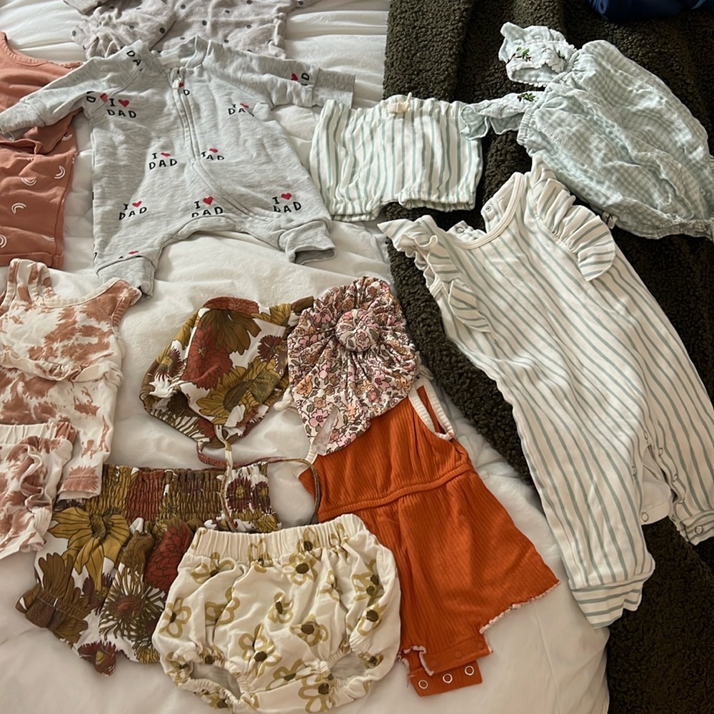 Lot of Nb-6m girl clothing